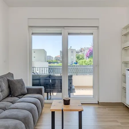 Luxury With Jacuzzi In Apartament