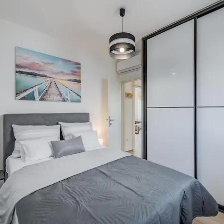 Luxury With Jacuzzi In * Trogir