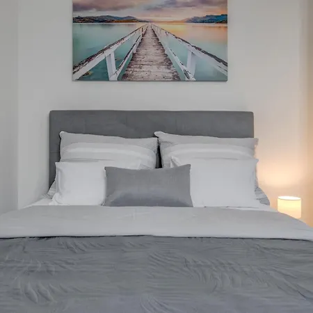 Apartament Luxury With Jacuzzi In *