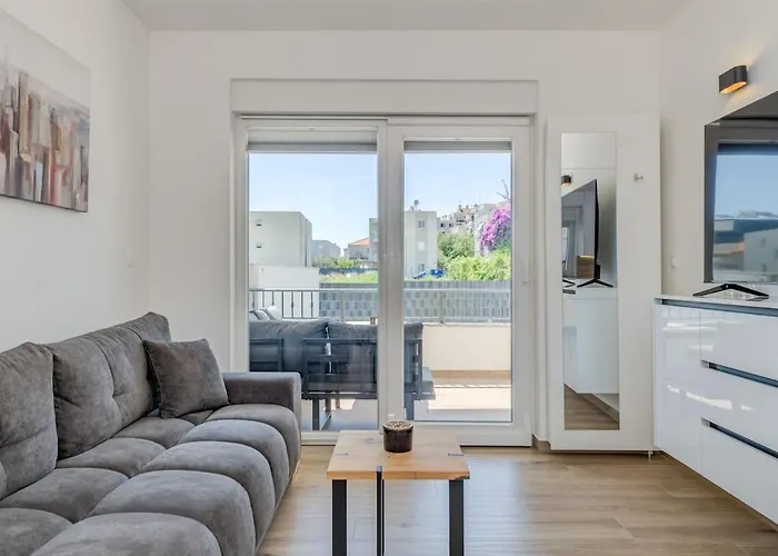 Luxury With Jacuzzi In * Trogir