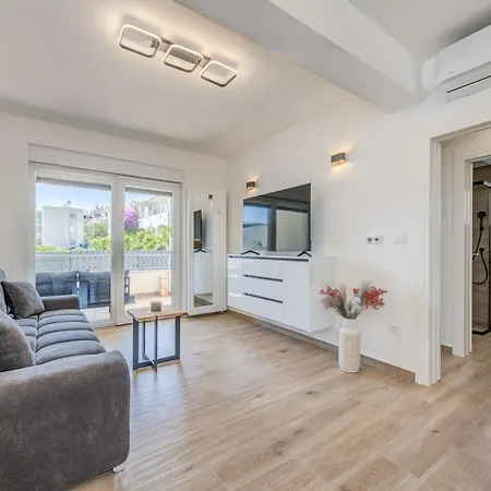 Apartment Luxury With Jacuzzi In