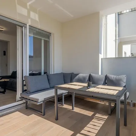 Apartment Luxury With Jacuzzi In *
