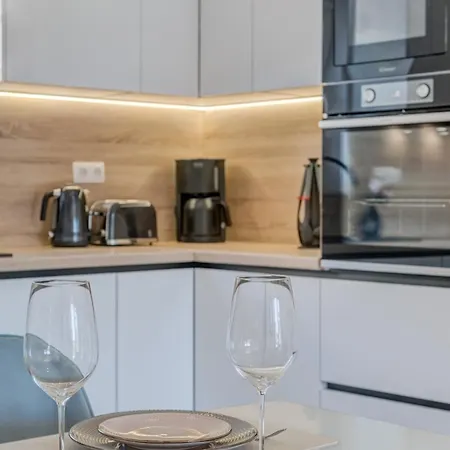 Luxury With Jacuzzi In Appartement Trogir